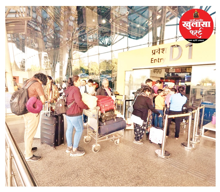 इंदौर से दिल्ली-मुंबई जाने का किराया शारजाह से अधिक